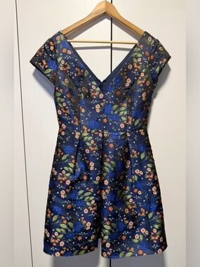 DB STUDIO

Floral Jacquard Short A-Line Dress